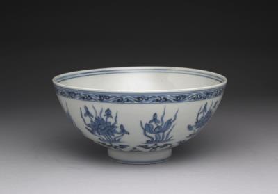 图片[2]-Bowl with decoration of lotus pond in underglaze blue, Ming dynasty, Zhengde reign (1506-1521)-China Archive